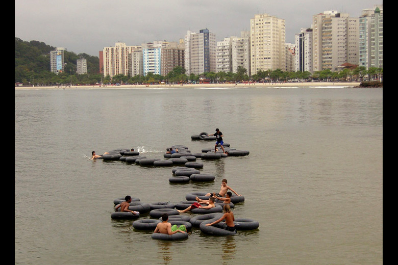 Zamora - Recanto das crianças, Intervención, 2003.