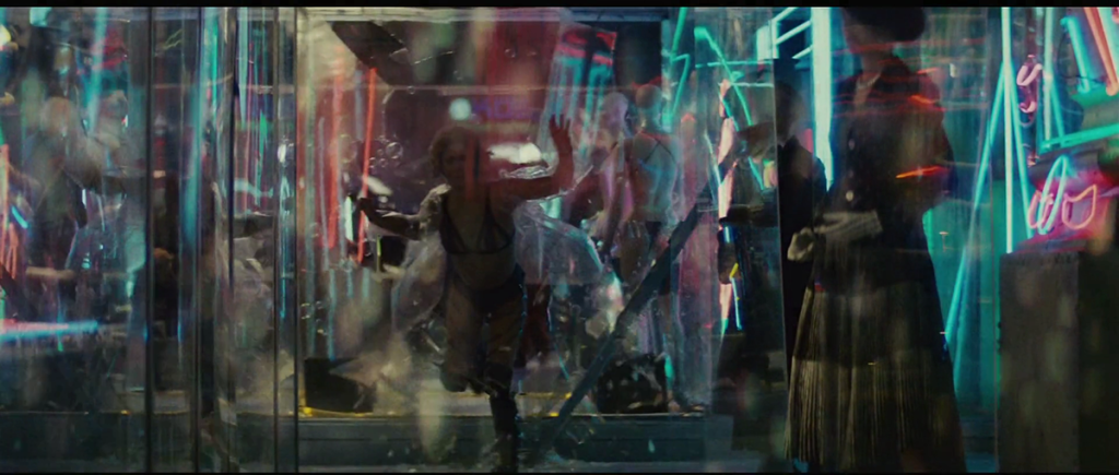 La ciudad posmoderna: una muerte a través de espejos transparentes.